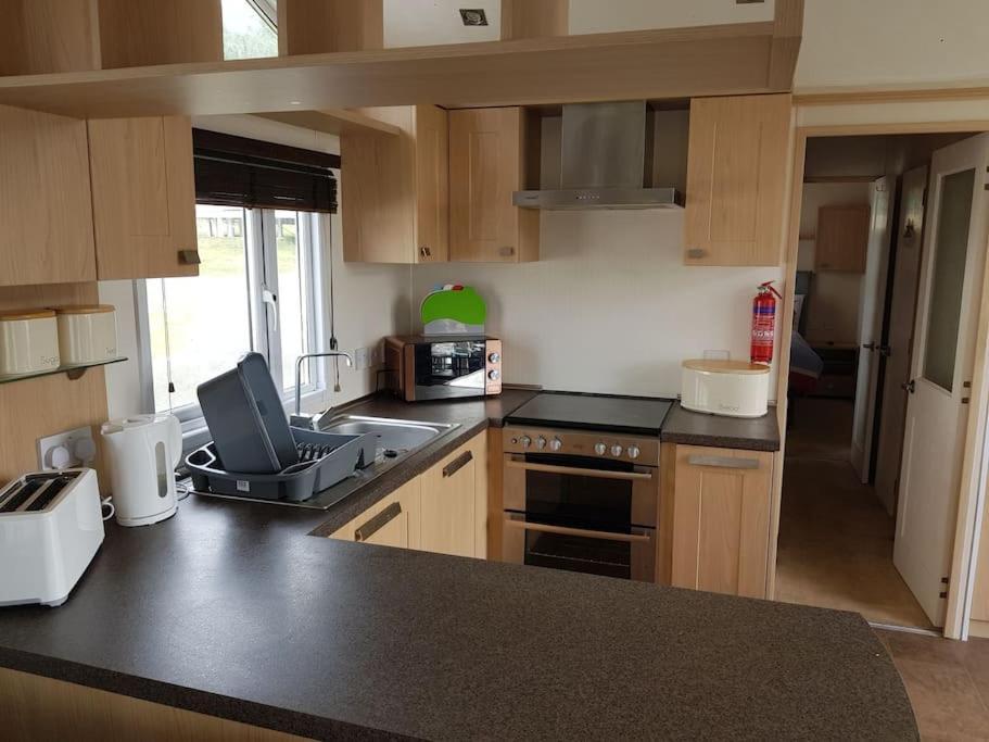 Home From Home Cosy Caravan Bembridge Eksteriør billede