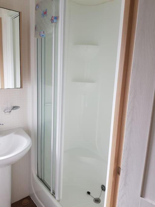Home From Home Cosy Caravan Bembridge Eksteriør billede