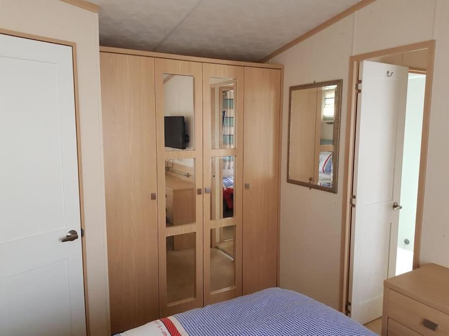 Home From Home Cosy Caravan Bembridge Eksteriør billede