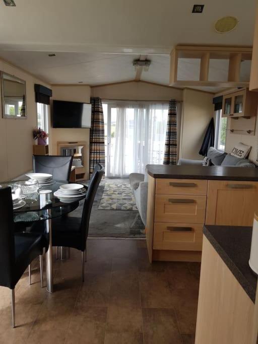 Home From Home Cosy Caravan Bembridge Eksteriør billede